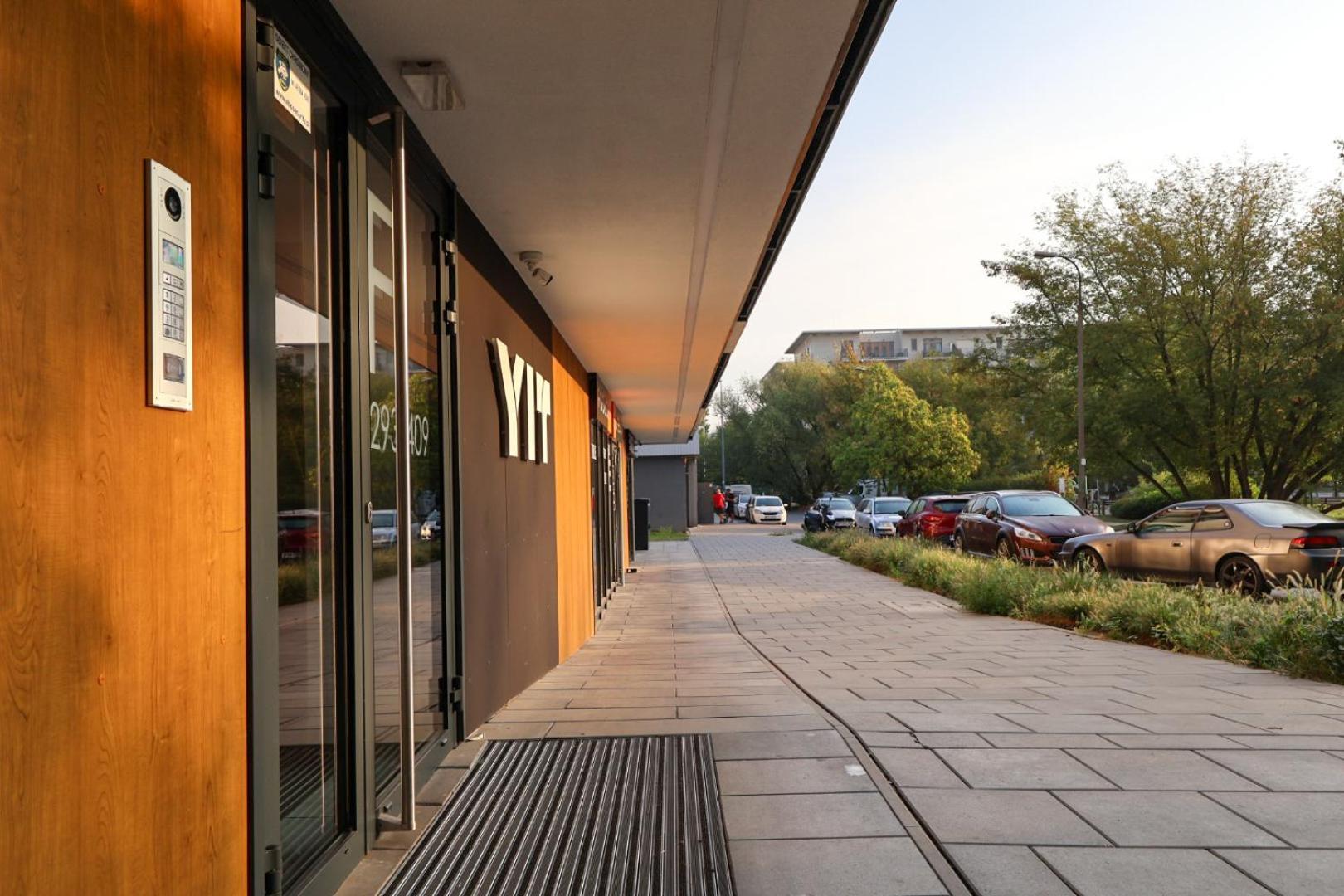 Premium Studio Klobucka Airport Warszawa Exteriör bild