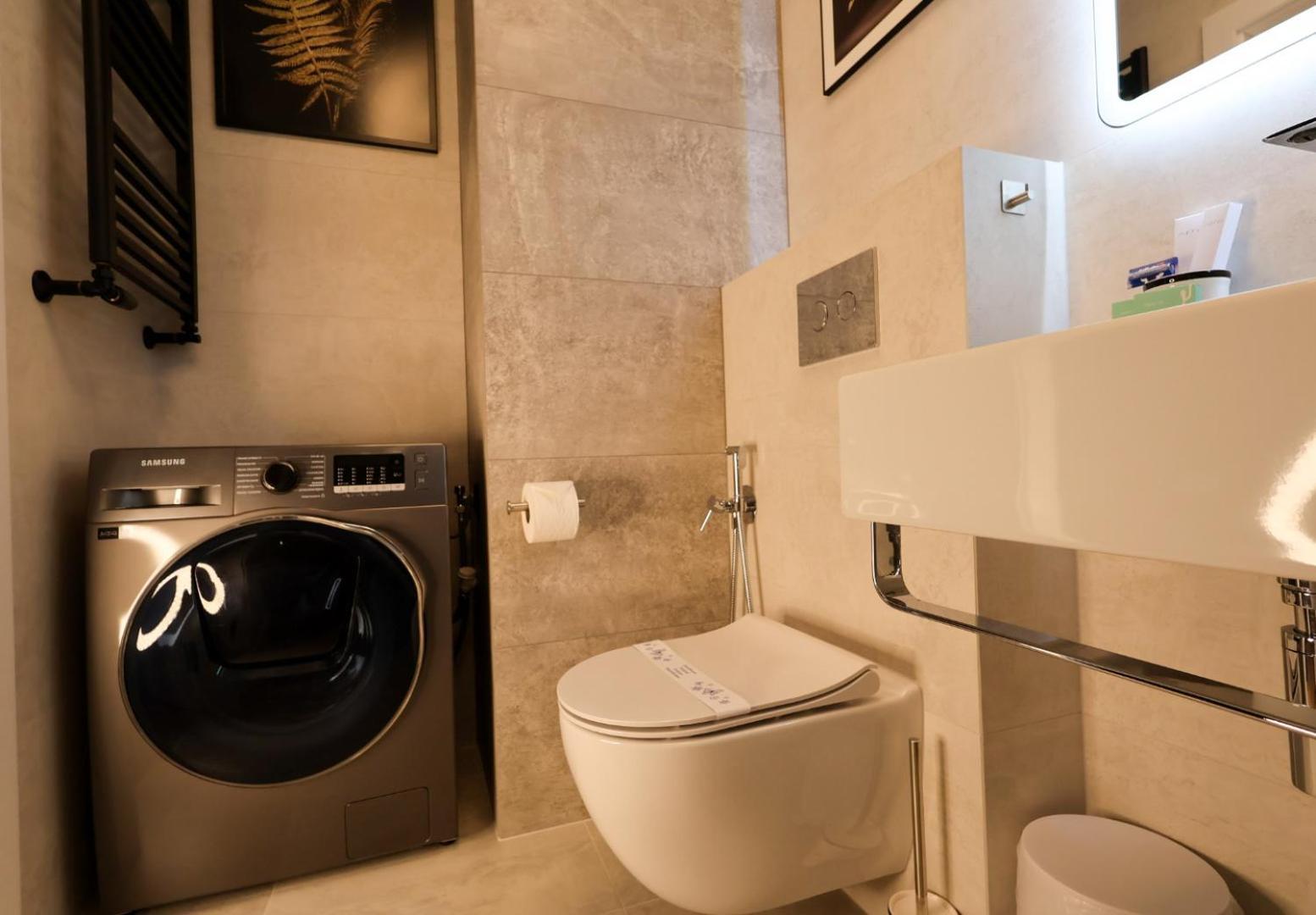 Premium Studio Klobucka Airport Warszawa Exteriör bild